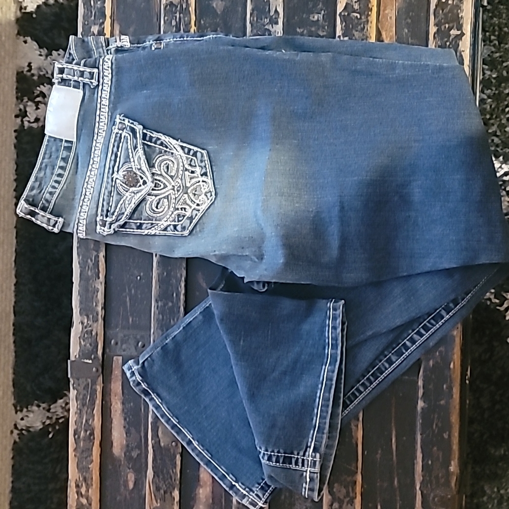 MAURICES PREMIUM size 14 embellished light wash boot cut jean